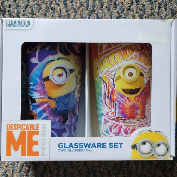 NIB Despicable Me Collectible Glassware Set of 2 Glasses - Picture 1 of 10